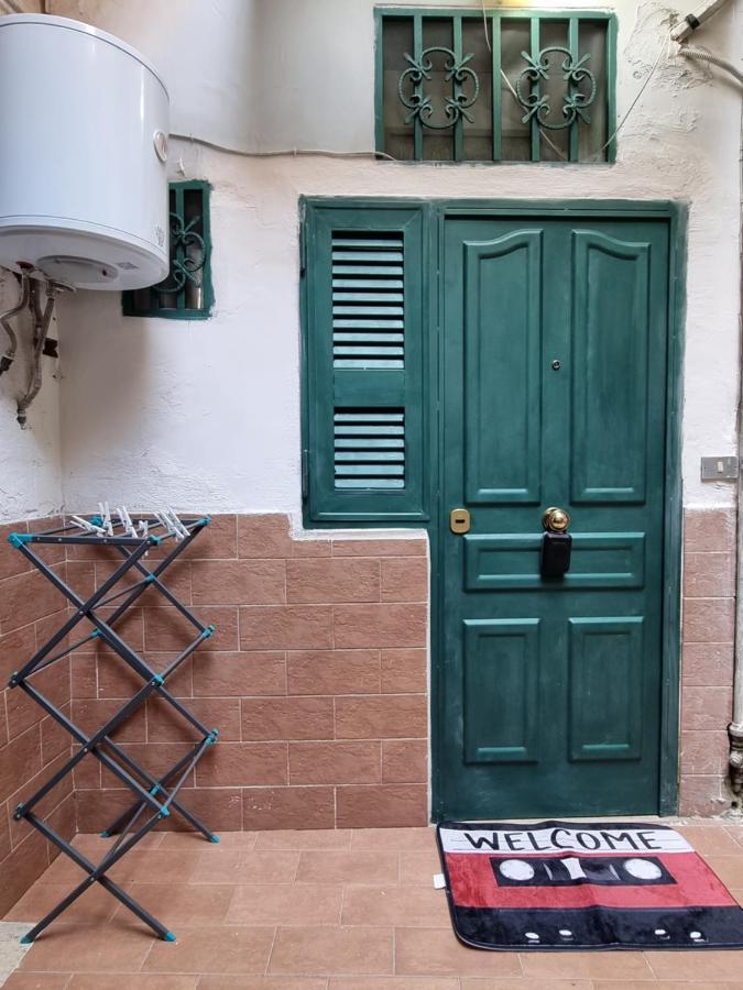 Donnaluisa Apartment Naples Exterior photo